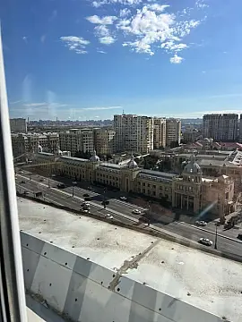 Satılır 2 otaqlı mənzil 68 m²