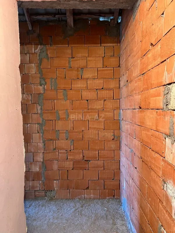 Satılır 2 otaqlı mənzil 68 m²