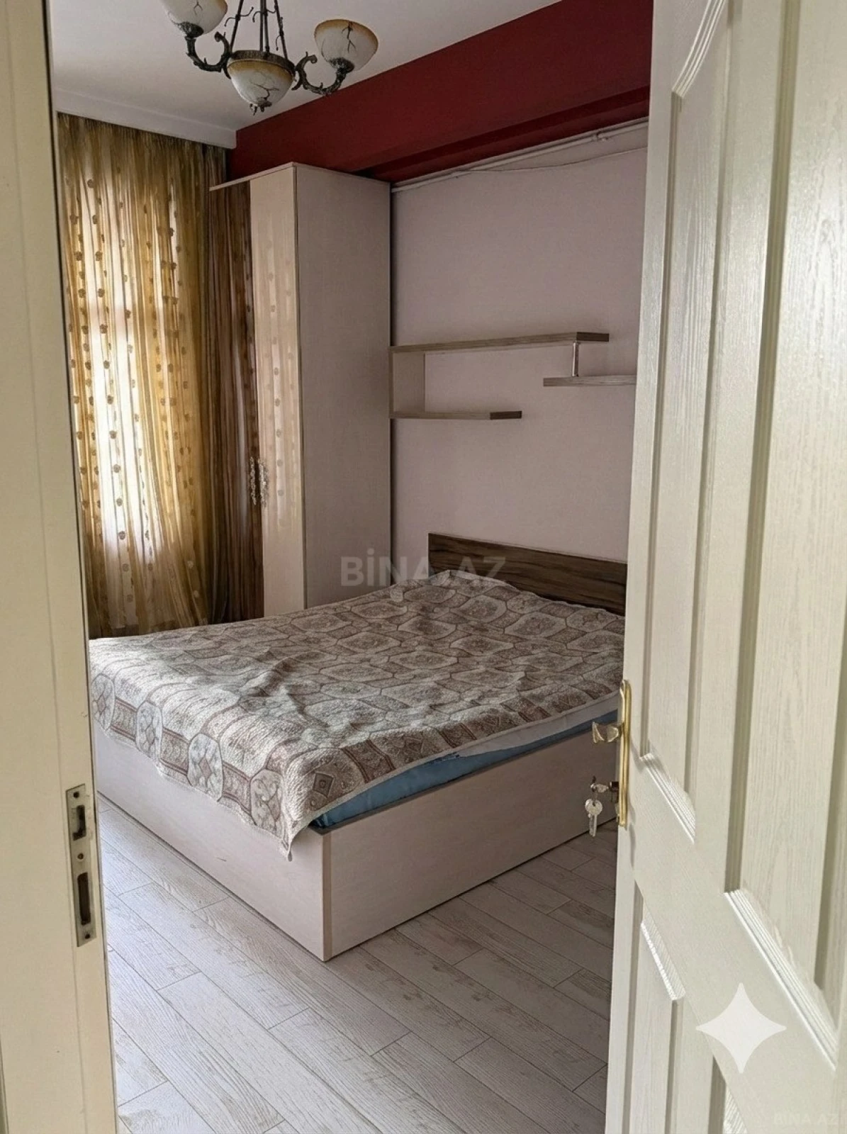 Kirayə verilir 2 otaqlı mənzil 70 m²