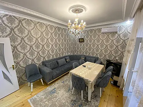 Satılır 4 otaqlı həyət evi 130 m² — Xırdalan 4 otaq 130.00 m²