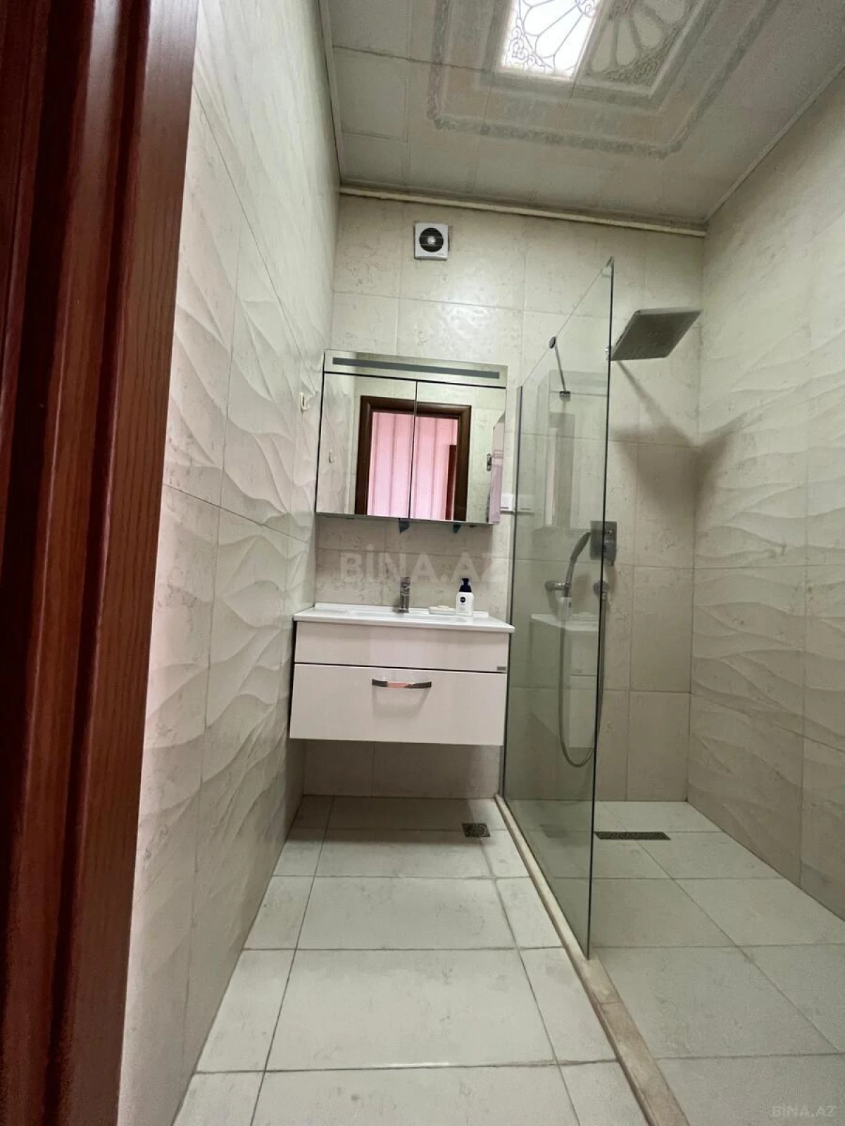 Kirayə verilir 3 otaqlı mənzil 82 m²