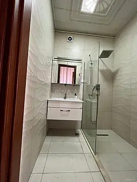 Kirayə verilir 3 otaqlı mənzil 82 m²