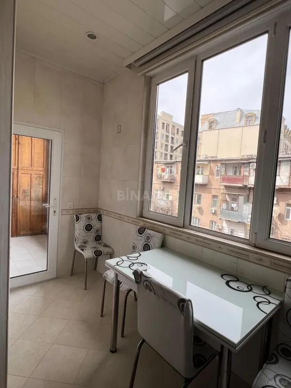 Kirayə verilir 3 otaqlı mənzil 82 m²