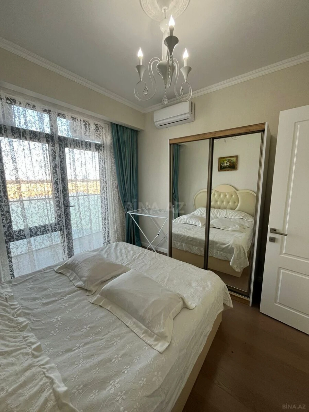 Kirayə verilir 2 otaqlı mənzil 70 m²