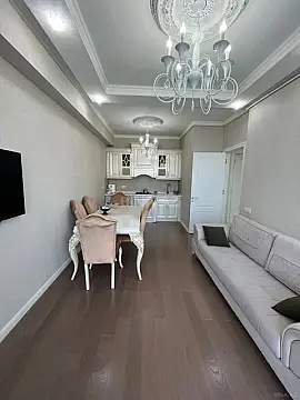 Kirayə verilir 2 otaqlı mənzil 70 m²
