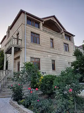 Satılır 7 otaqlı həyət evi 375 m² — Bakı, Badamdar 7 otaq 375.00 m²