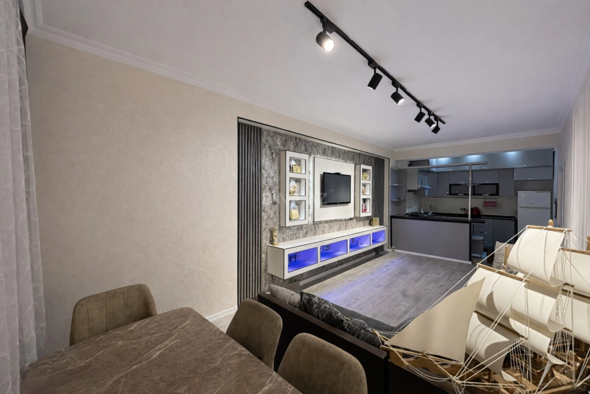 Satılır 3 otaqlı mənzil 76 m²