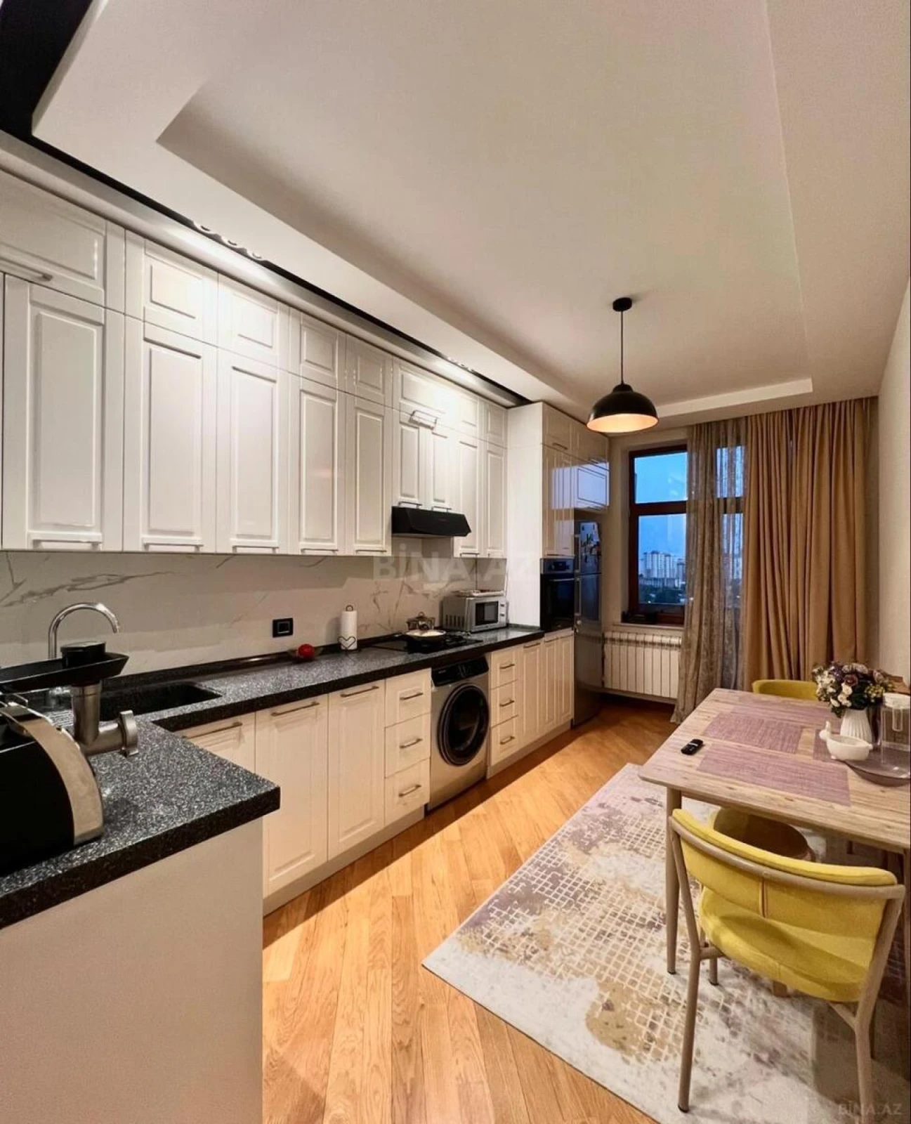 Satılır 3 otaqlı mənzil 125 m²