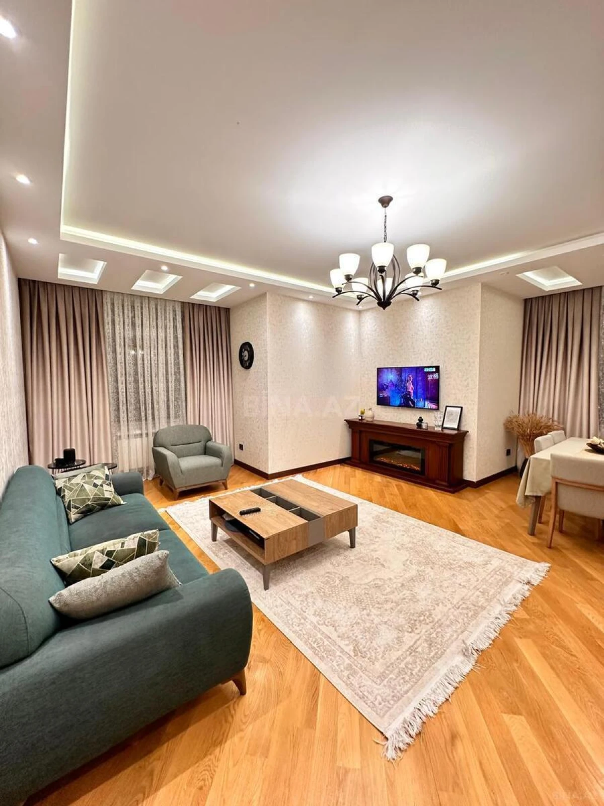 Satılır 3 otaqlı mənzil 125 m²