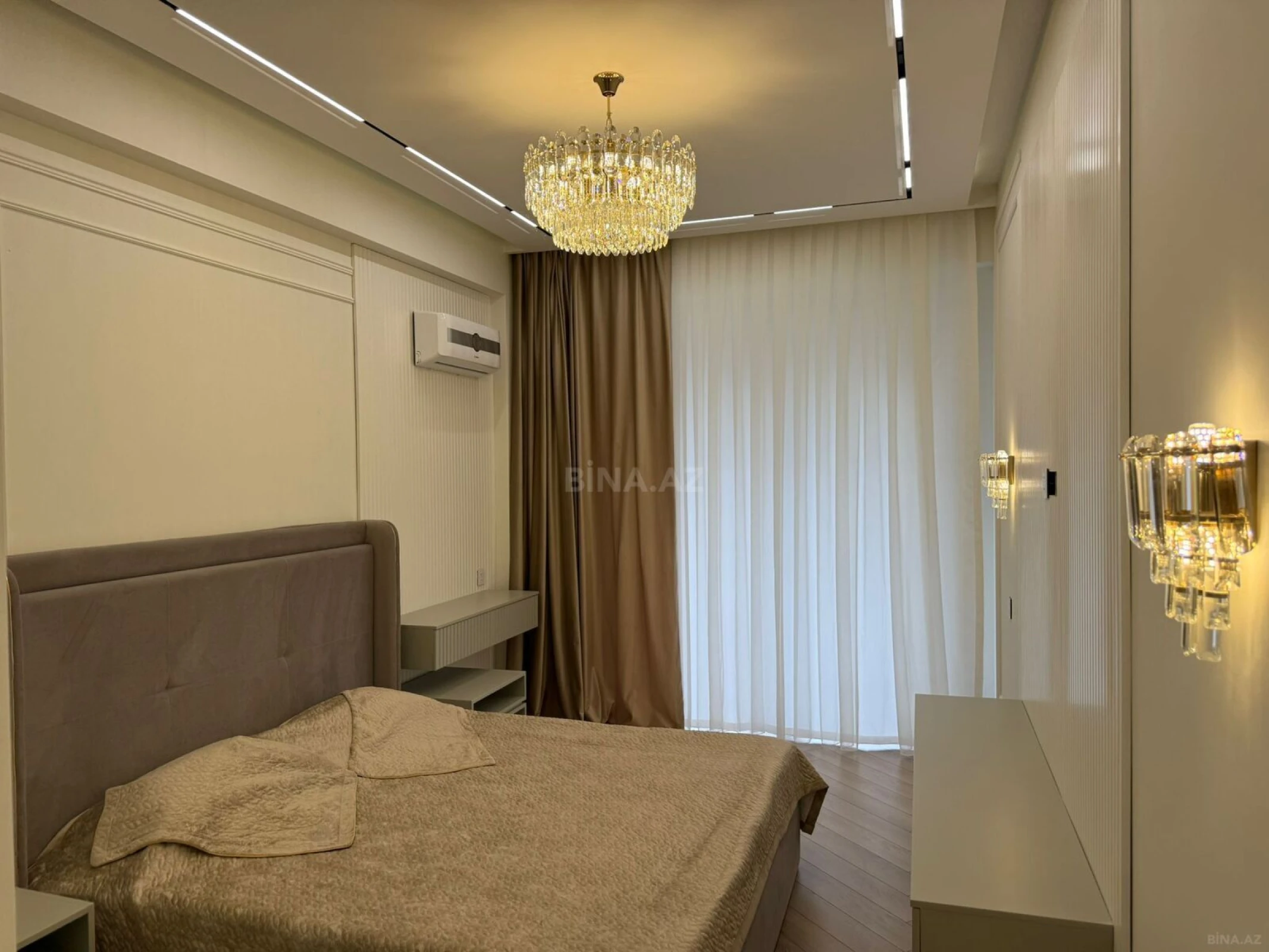 Satılır 2 otaqlı mənzil 71.5 m²