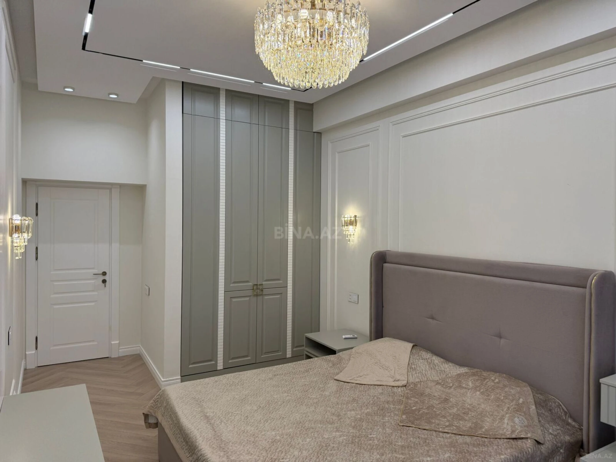 Satılır 2 otaqlı mənzil 71.5 m²