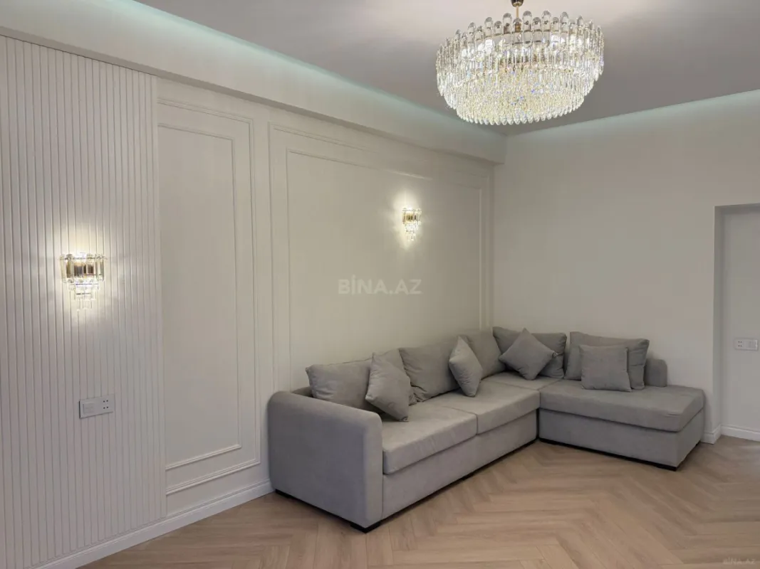 Satılır 2 otaqlı mənzil 71.5 m²