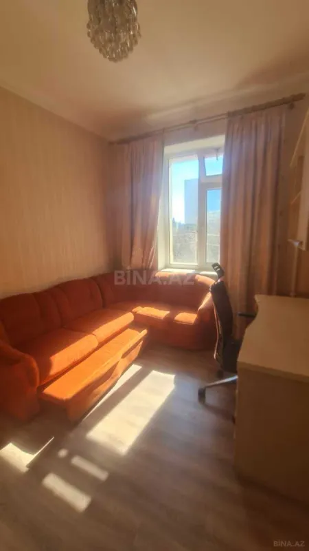 Kirayə verilir 3 otaqlı mənzil 90 m²
