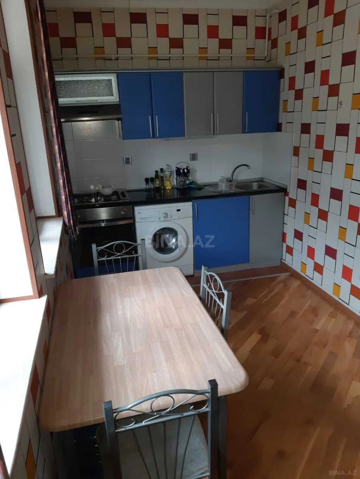 Kirayə verilir 2 otaqlı mənzil 65 m²