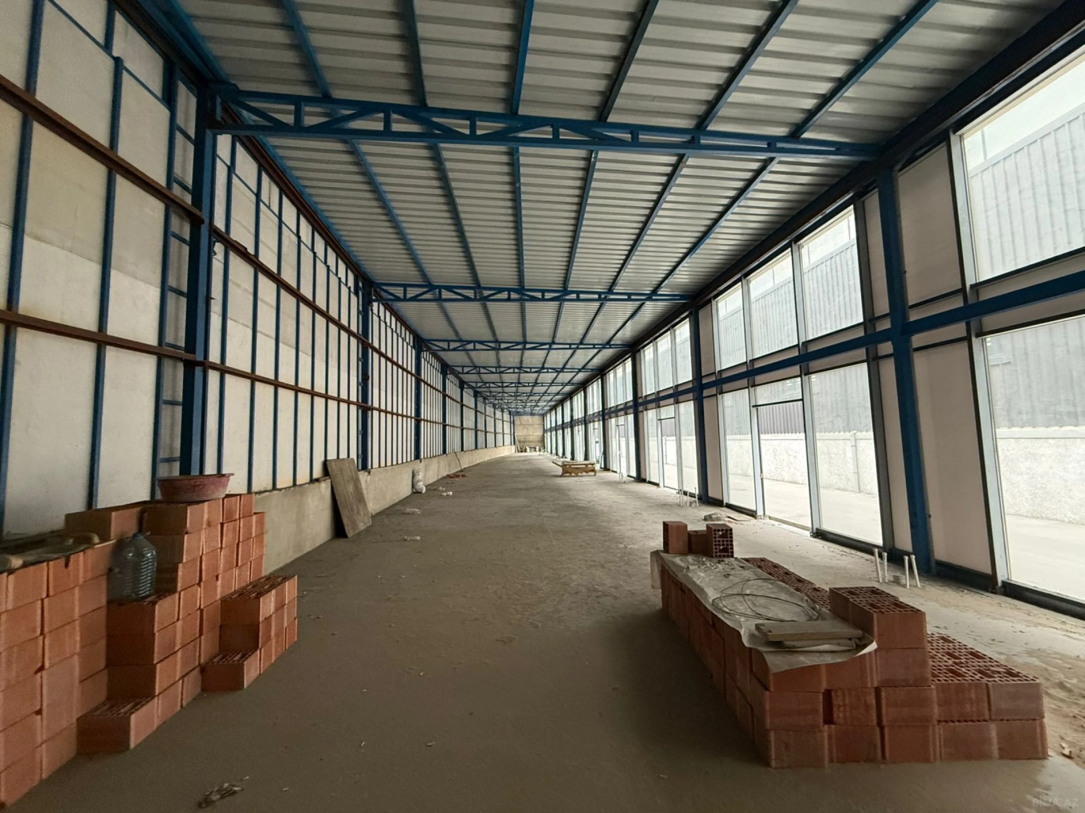 Kirayə verilir obyekt 800 m²