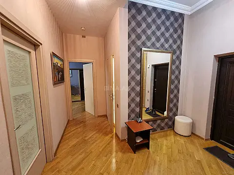 Kirayə verilir 2 otaqlı mənzil 100 m²