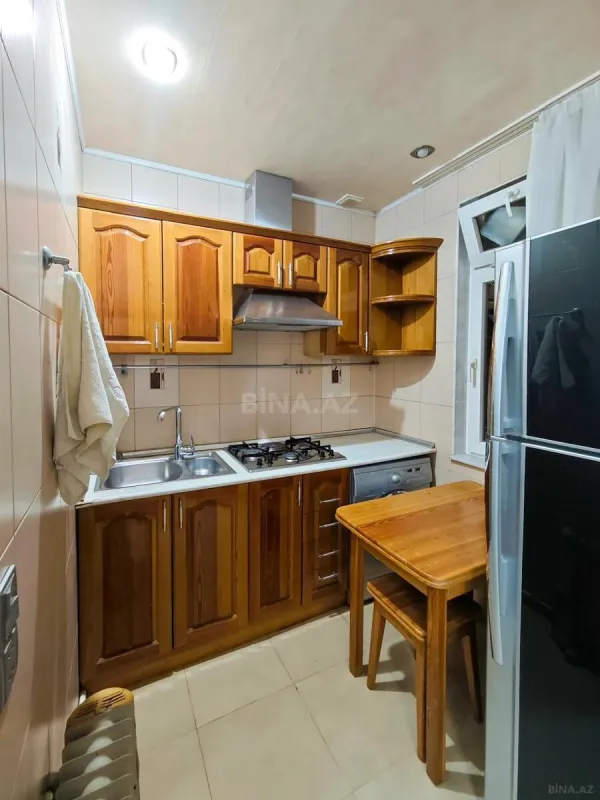 Kirayə verilir 2 otaqlı mənzil 60 m²
