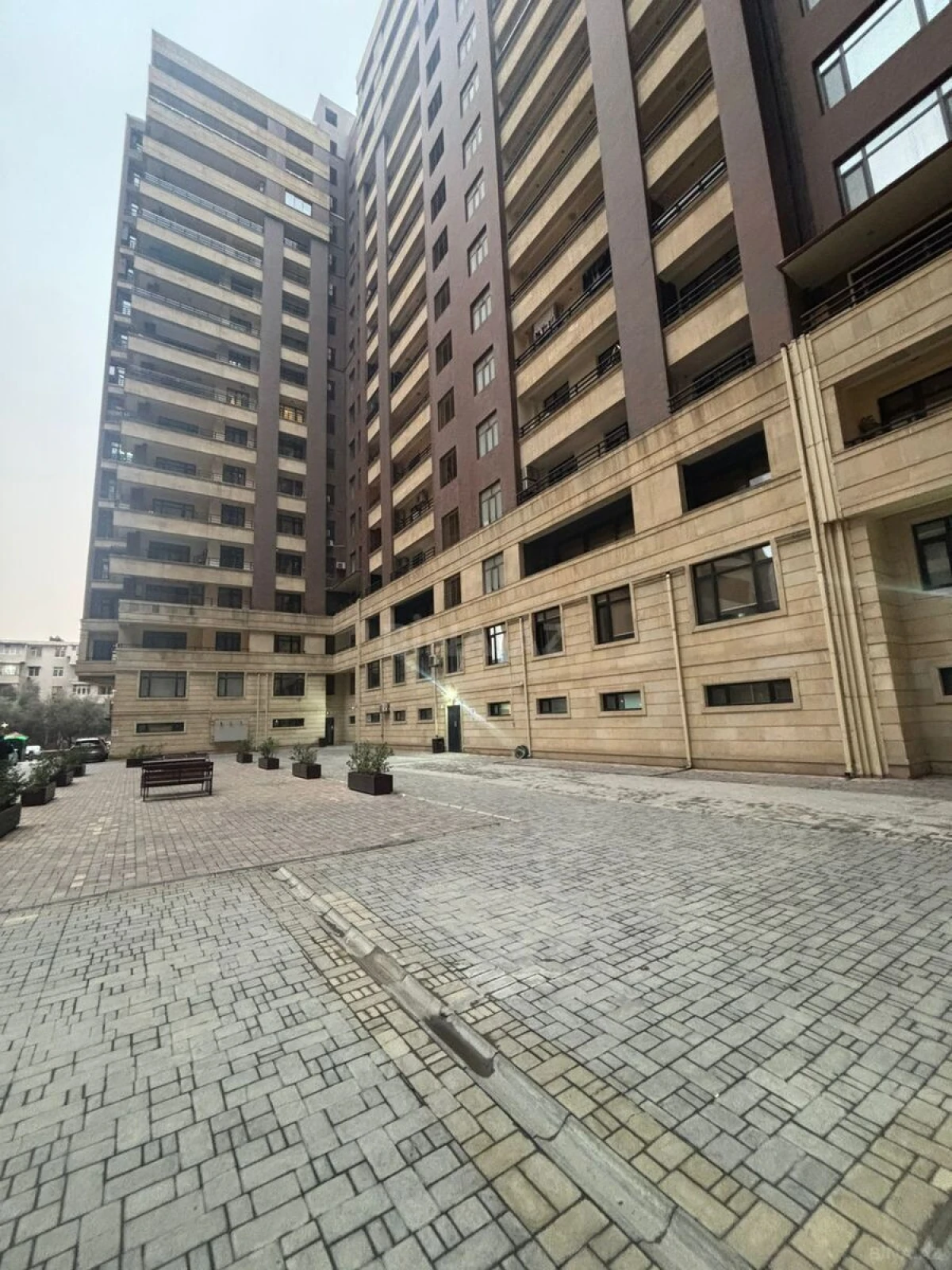Kirayə verilir 2 otaqlı mənzil 100 m²