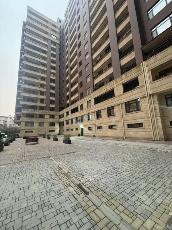 Kirayə verilir 2 otaqlı mənzil 100 m²