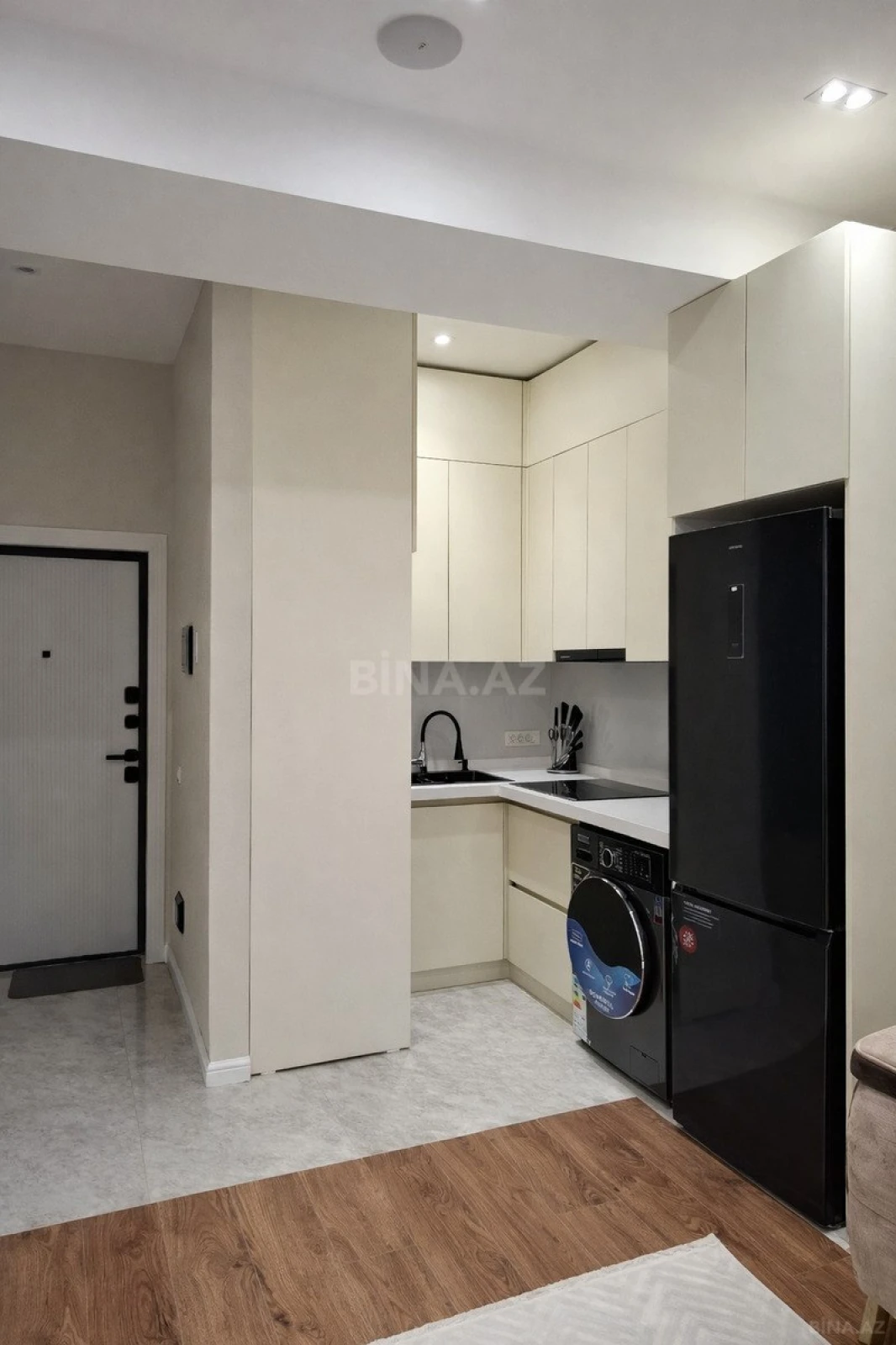 Satılır 2 otaqlı mənzil 65 m²
