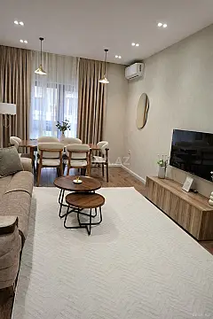 Satılır 2 otaqlı mənzil 65 m²
