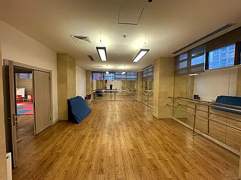 Kirayə verilir 4 otaqlı ofis 260 m² — Bakı, Nərimanov 4 otaq 260.00 m²