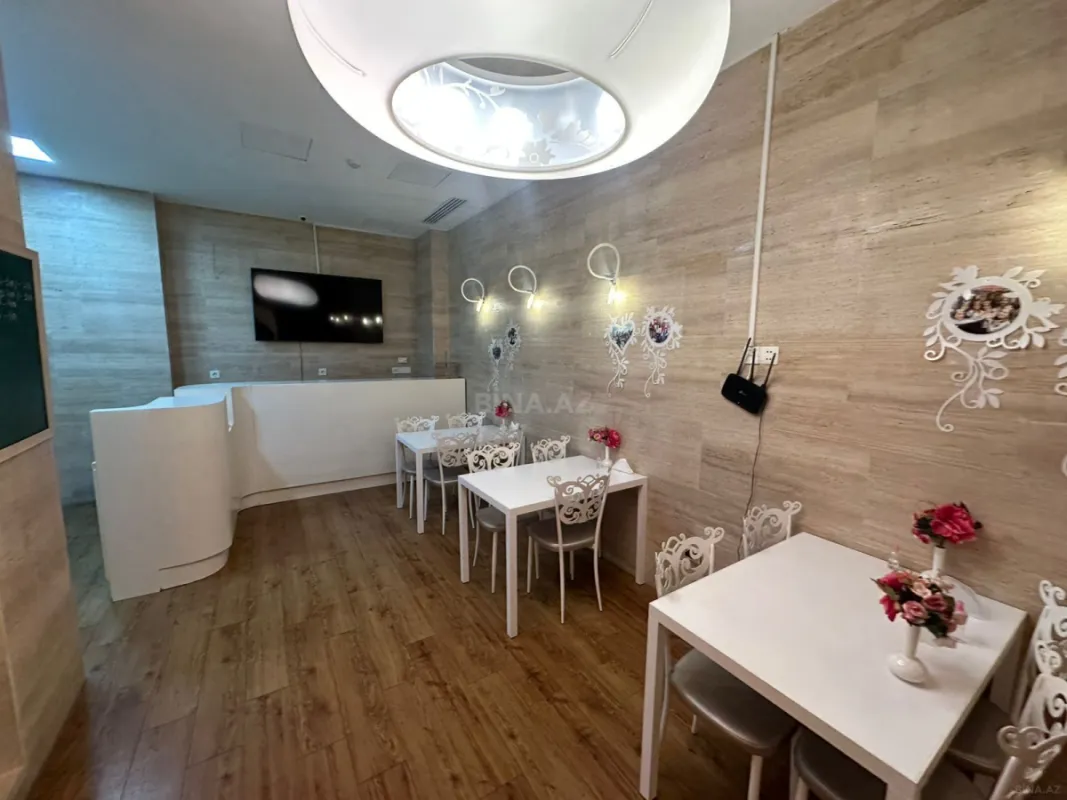 Kirayə verilir 4 otaqlı ofis 260 m²