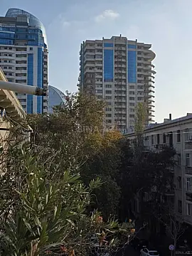 Kirayə verilir 2 otaqlı mənzil 50 m²