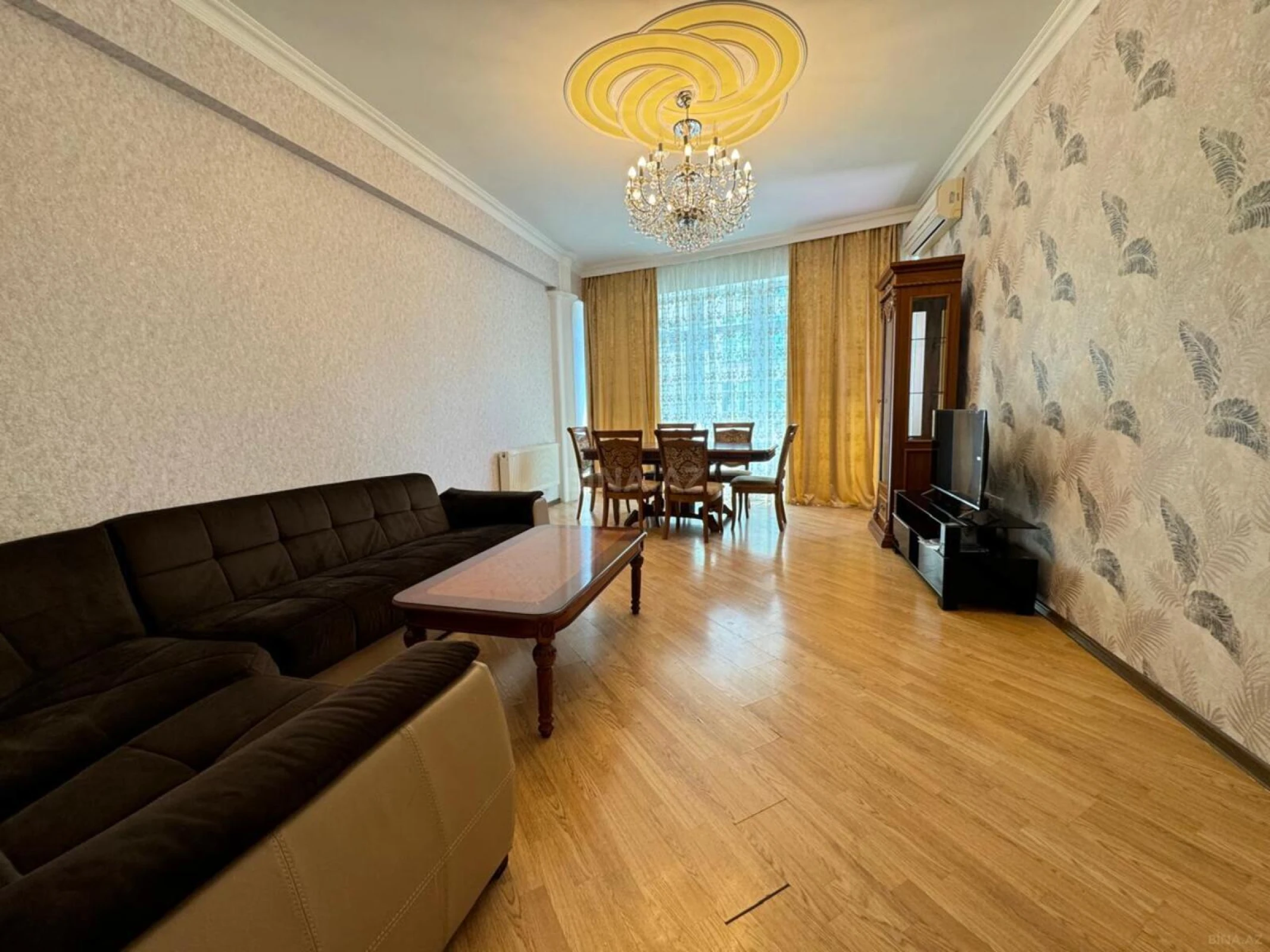Kirayə verilir 3 otaqlı mənzil 130 m²
