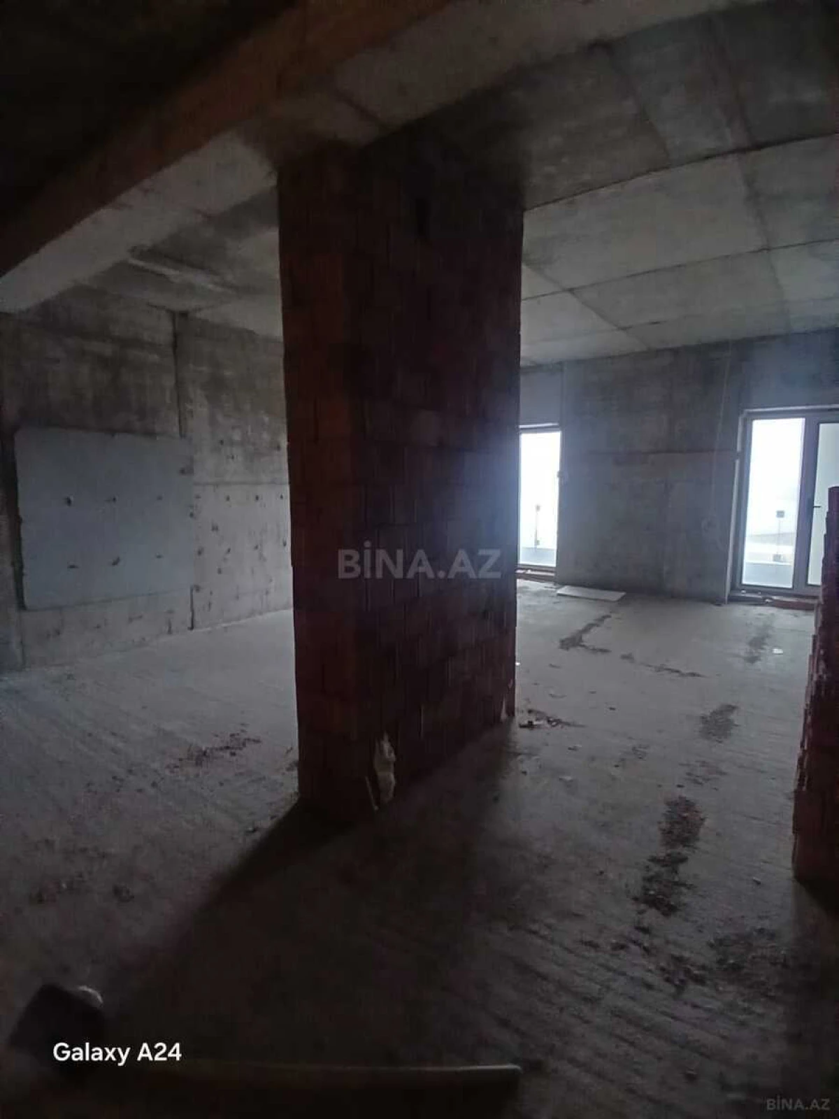 Satılır 2 otaqlı mənzil 54 m²