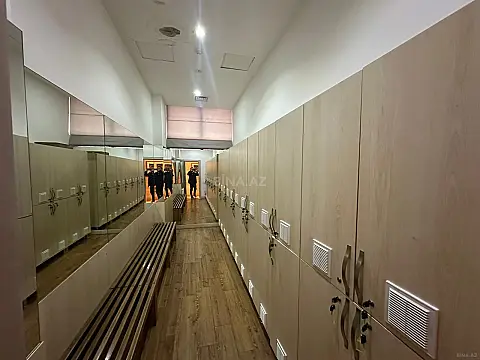 Satılır obyekt 260 m²