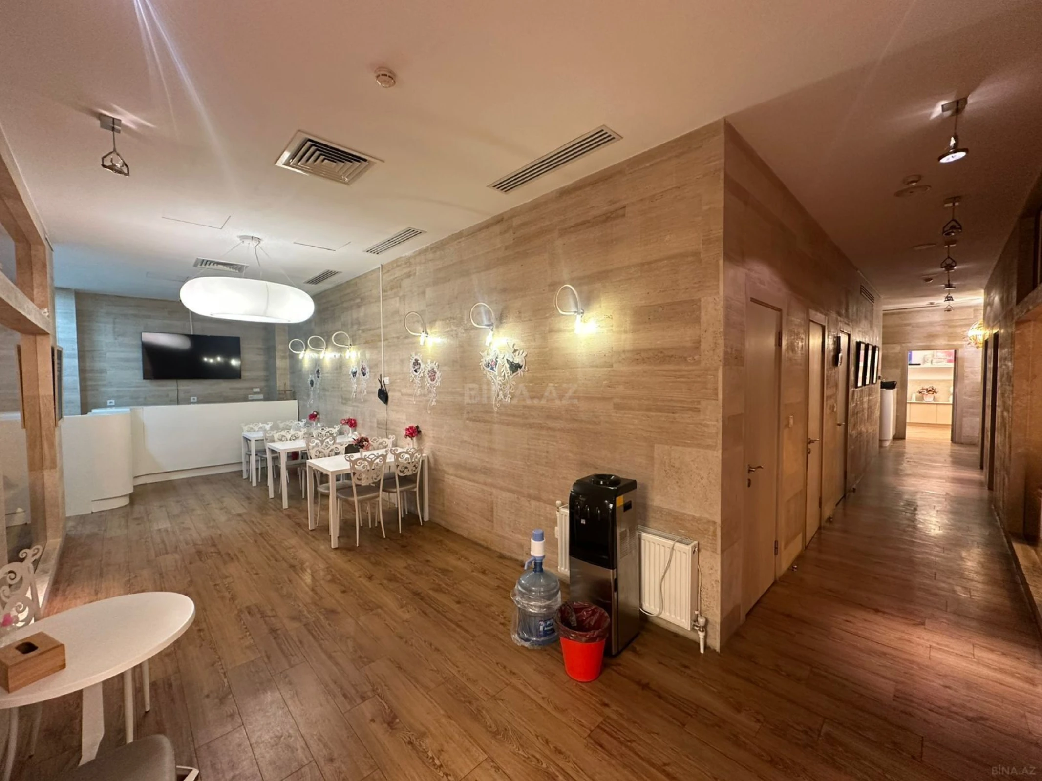 Satılır obyekt 260 m²