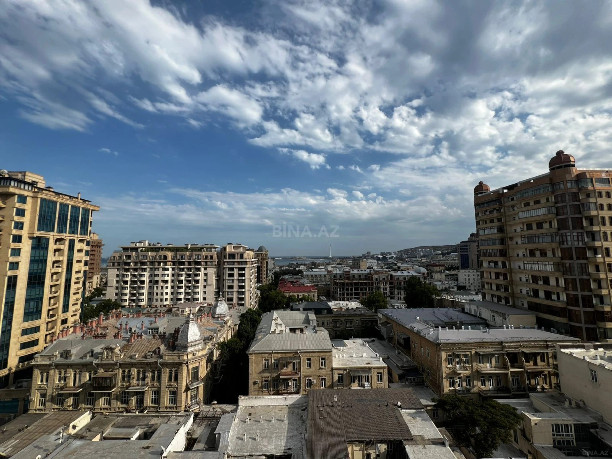 Kirayə verilir 3 otaqlı mənzil 130 m²