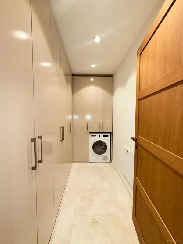 Satılır 2 otaqlı mənzil 78 m²