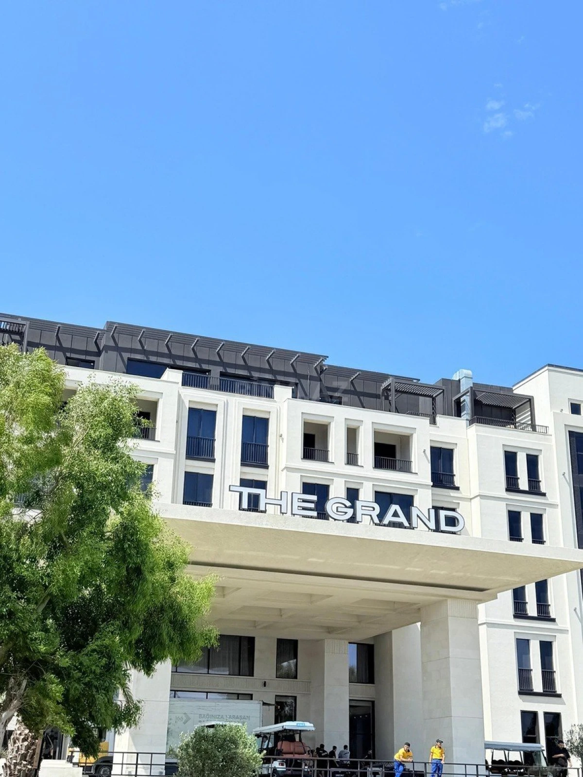 Satılır 2 otaqlı mənzil 78 m²