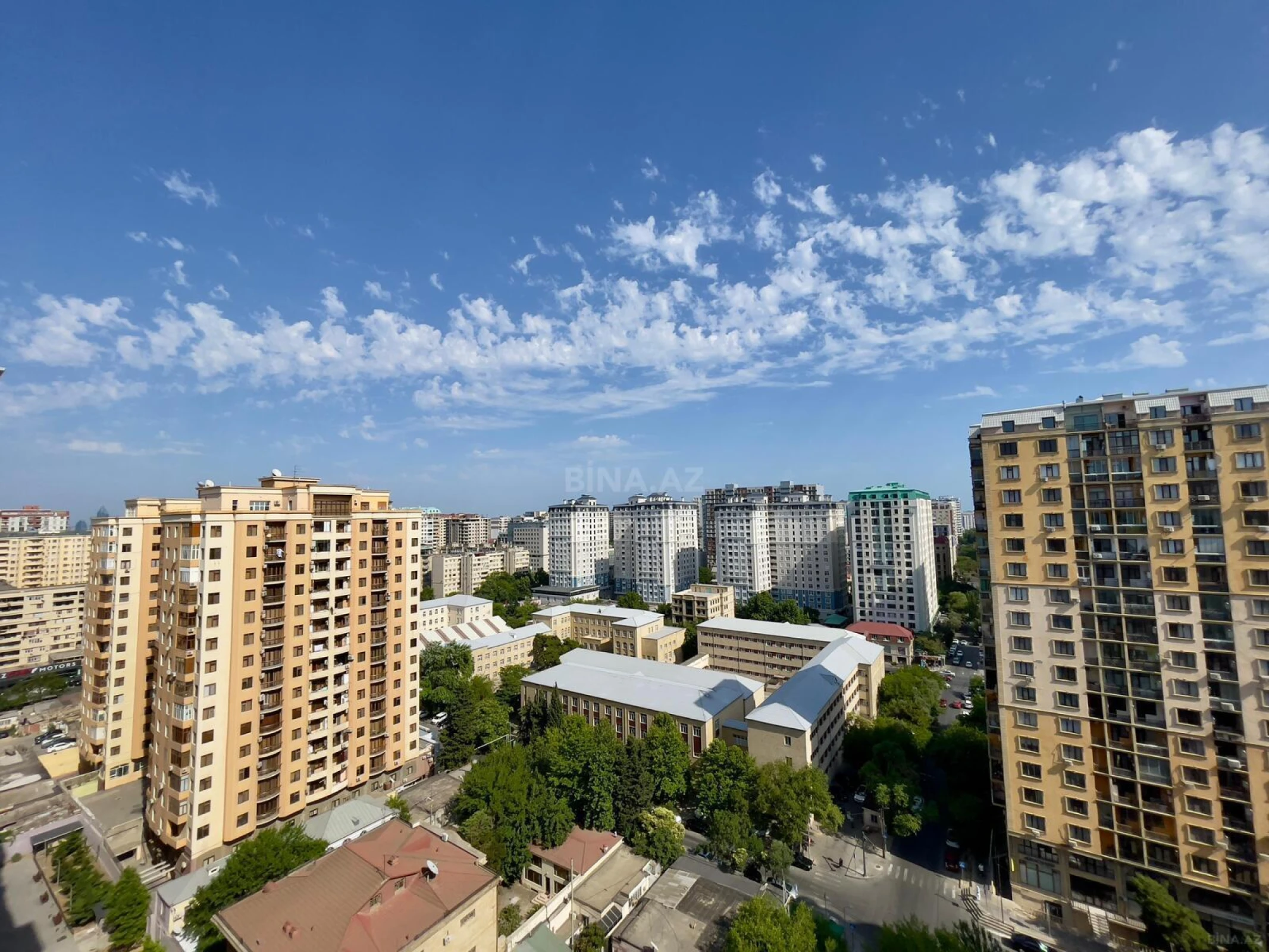 Kirayə verilir 3 otaqlı mənzil 187 m²