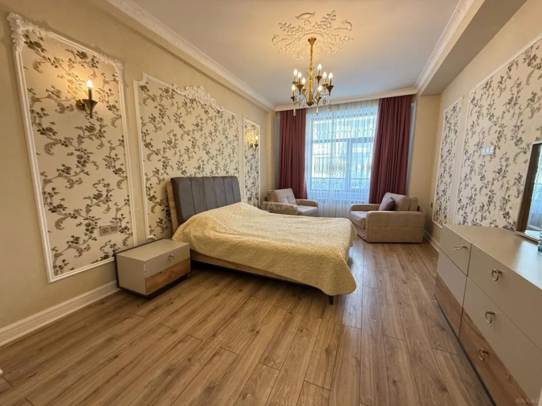 Satılır 2 otaqlı mənzil 92 m²