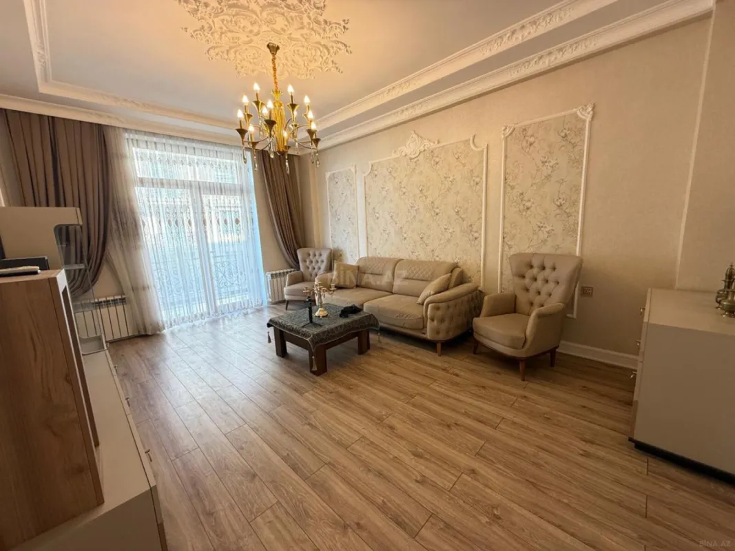 Satılır 2 otaqlı mənzil 92 m²