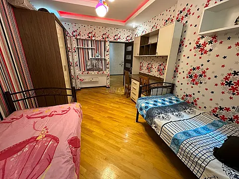 Kirayə verilir 3 otaqlı mənzil 136 m²