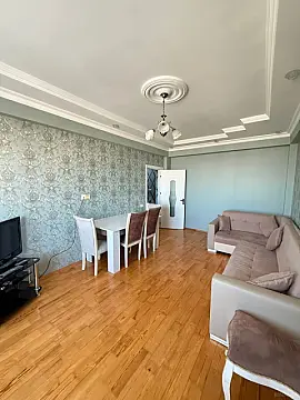 Kirayə verilir 2 otaqlı mənzil 76 m²