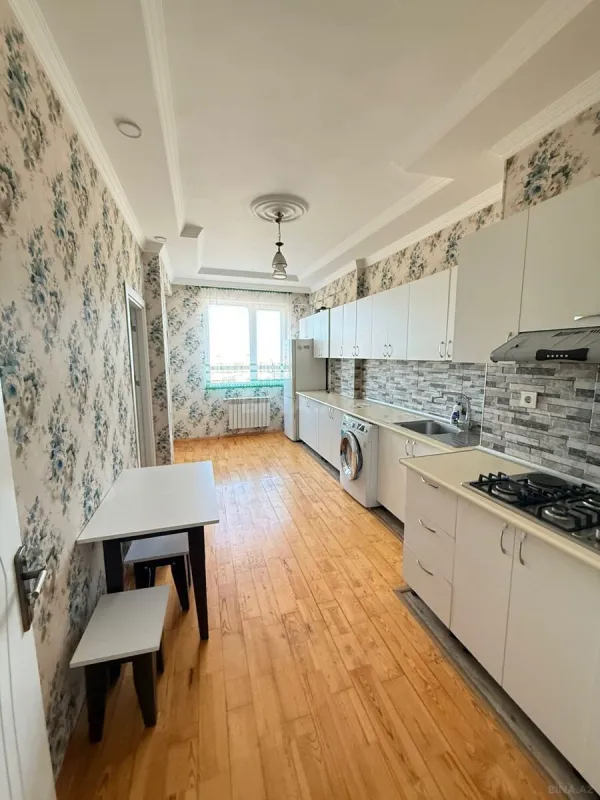 Kirayə verilir 2 otaqlı mənzil 76 m²