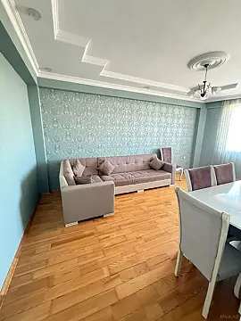 Kirayə verilir 2 otaqlı mənzil 76 m²