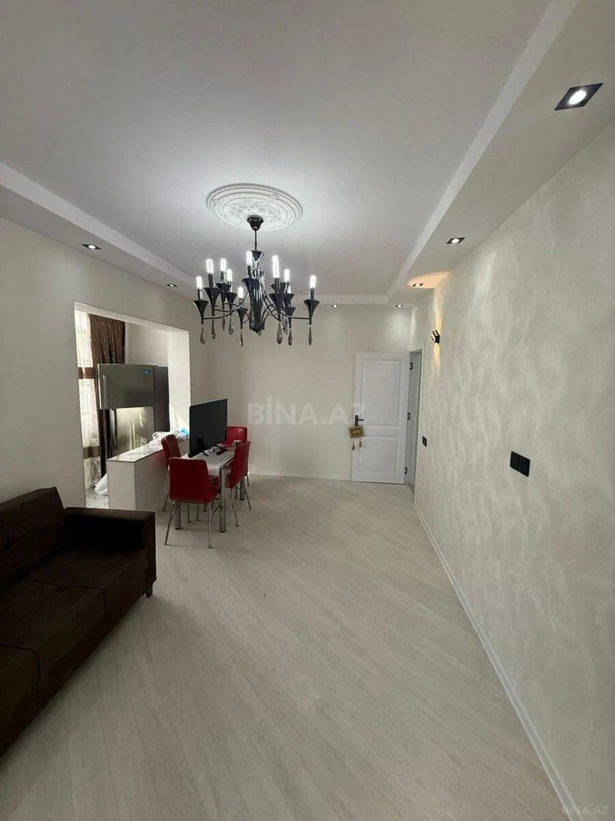 Kirayə verilir 2 otaqlı mənzil 50 m²