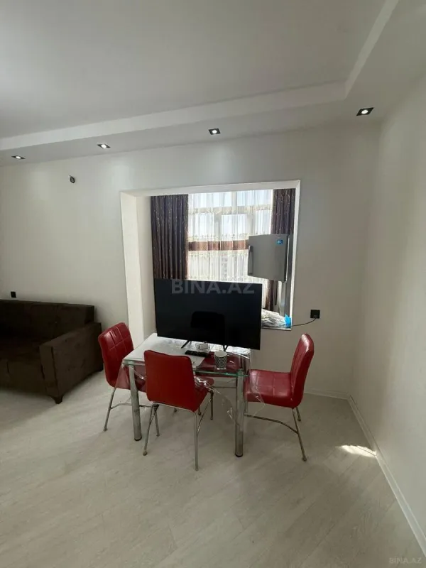 Kirayə verilir 2 otaqlı mənzil 50 m²