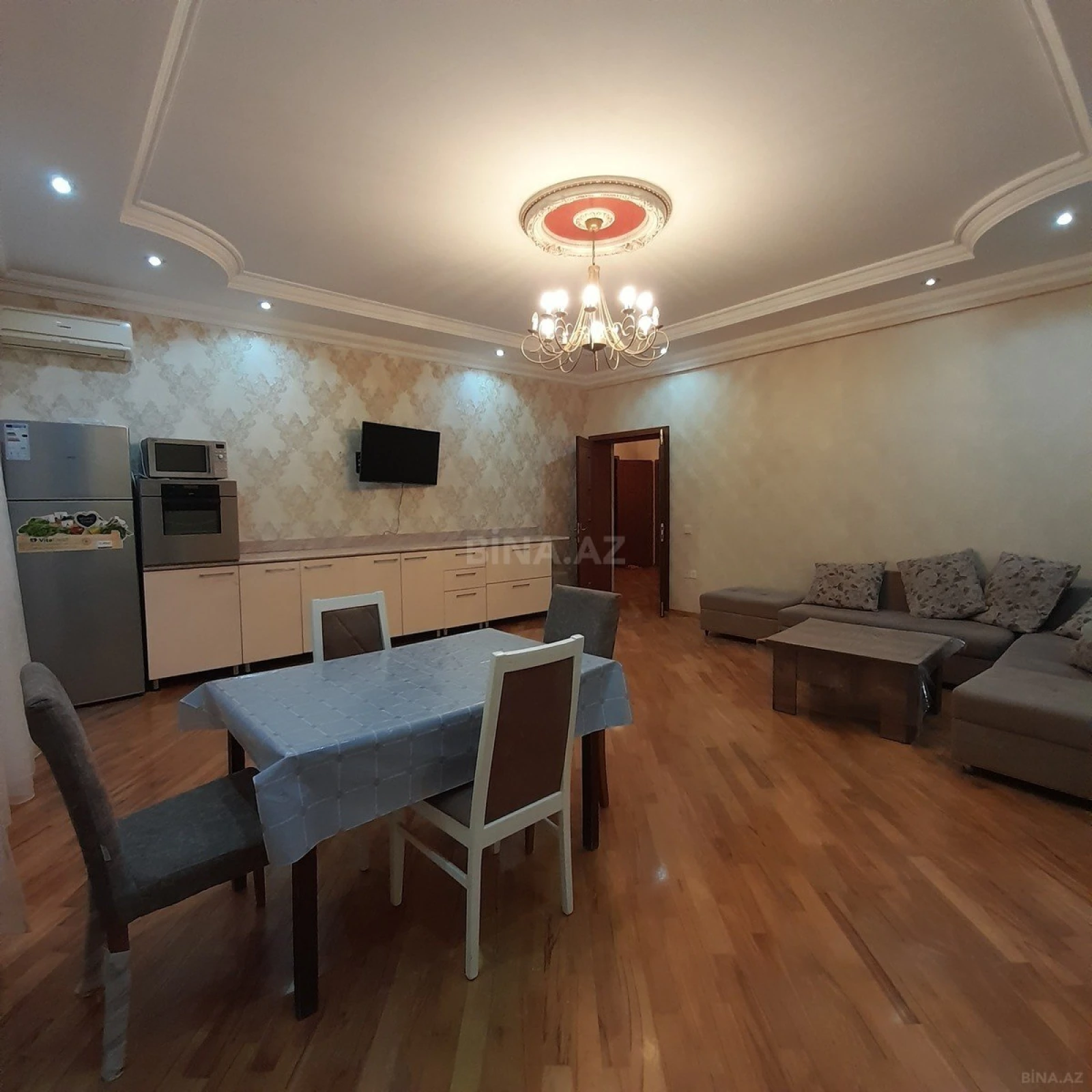 Satılır 3 otaqlı mənzil 105 m²