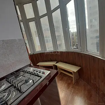 Satılır 3 otaqlı mənzil 105 m²