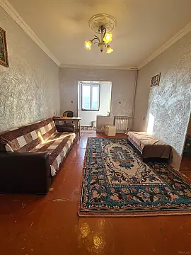 Satılır 2 otaqlı mənzil 45 m²