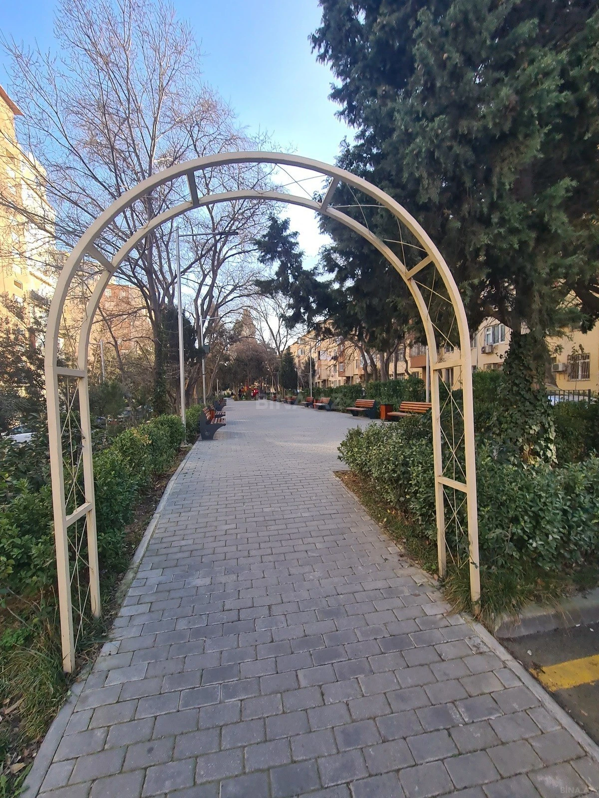 Satılır 2 otaqlı mənzil 45 m²