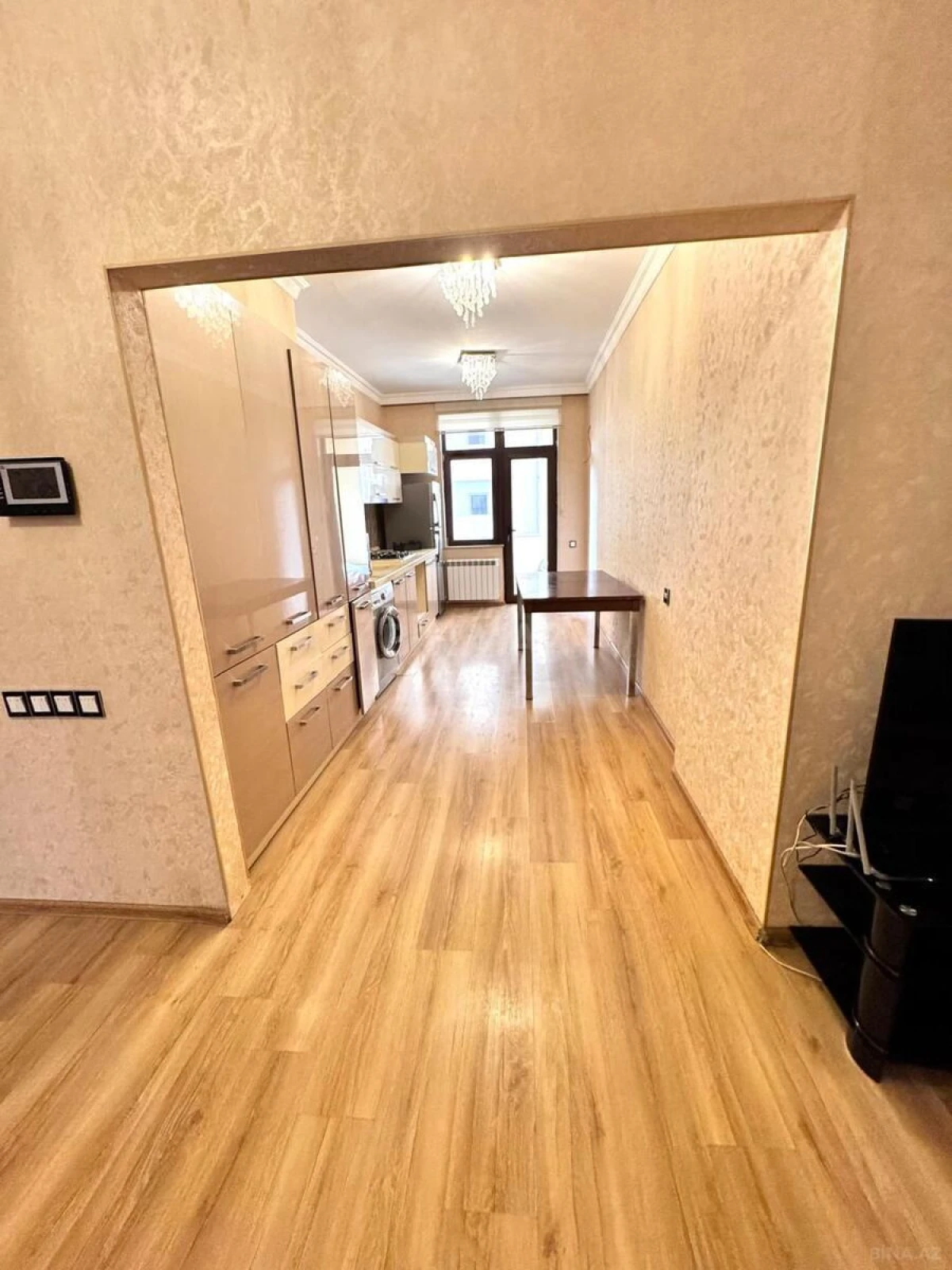 Satılır 3 otaqlı mənzil 117 m²