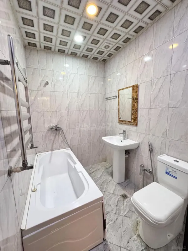Satılır 3 otaqlı mənzil 117 m²